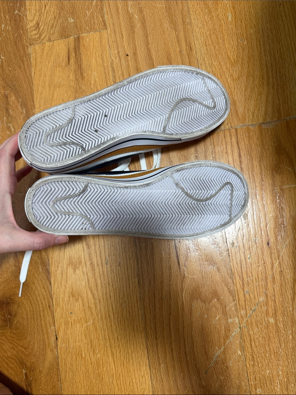 Nike Court White Low-Top Sneakers - Picture 6 of 11